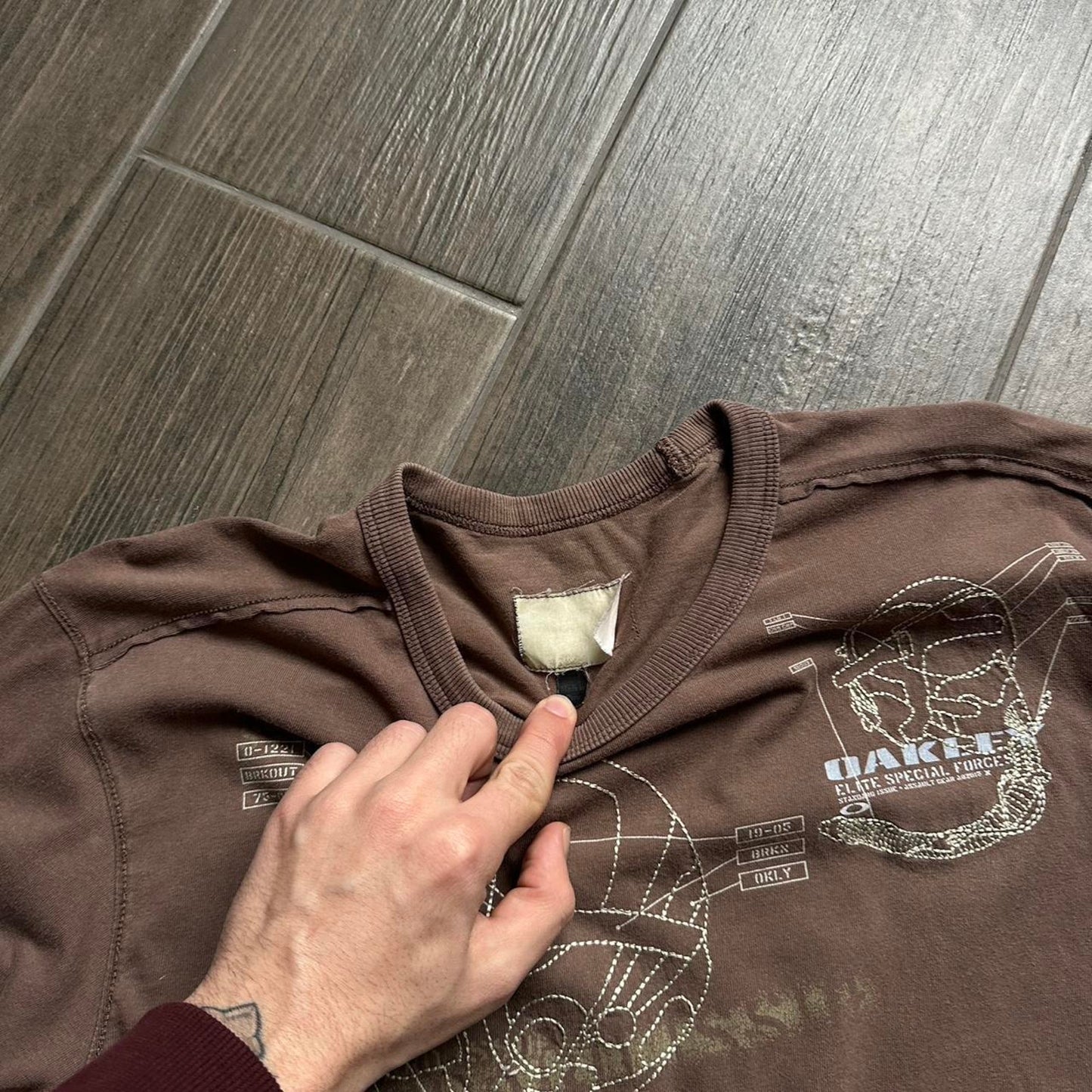 Oakley vintage brown long sleeve