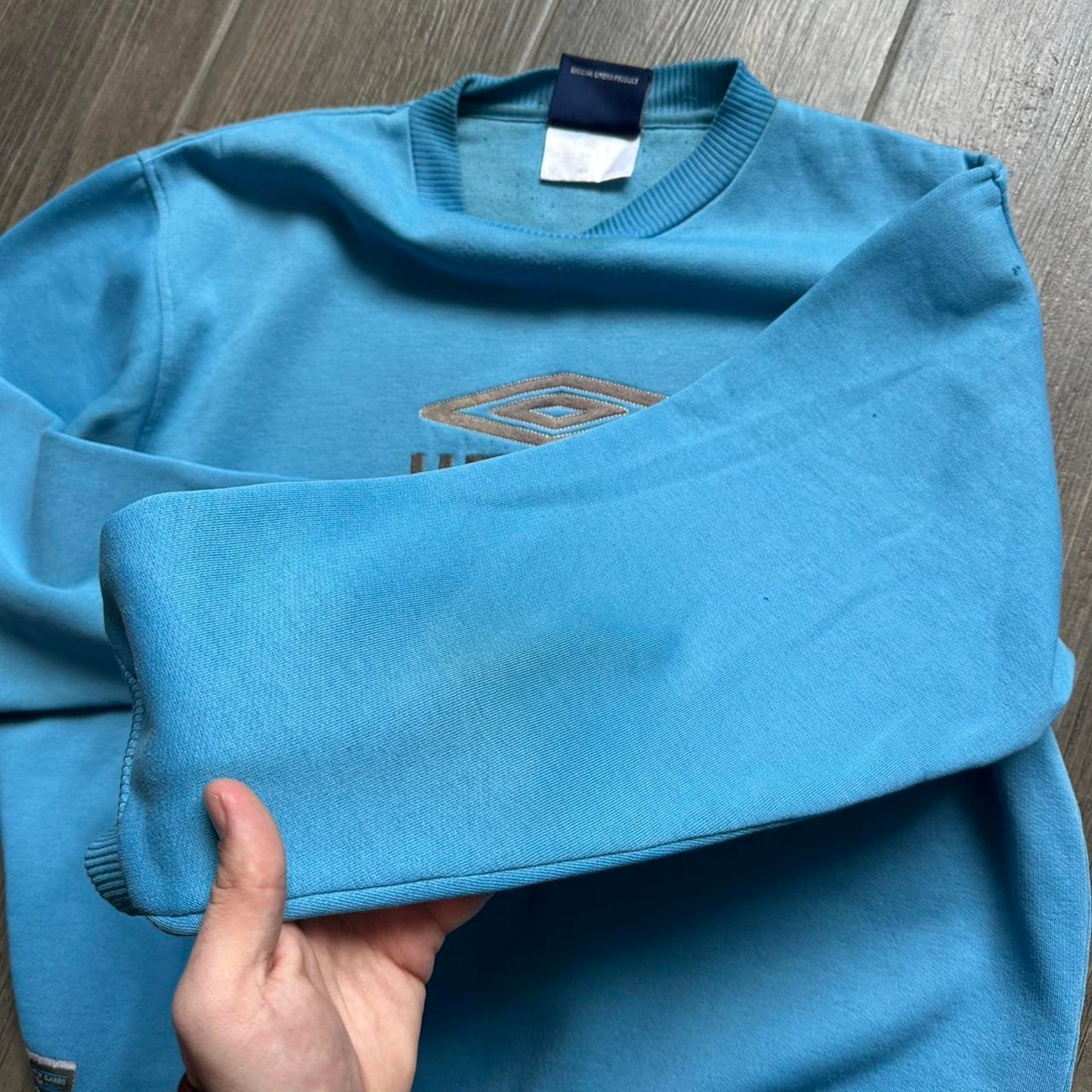 Blue umbro sweatshirt with embroidered