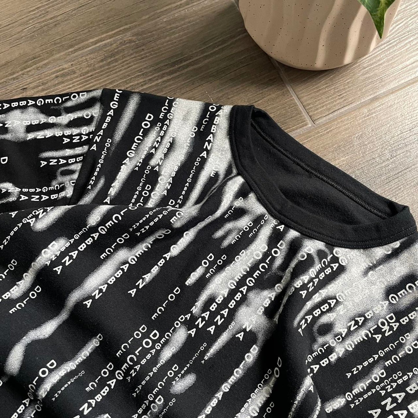 Dolce & Gabbana monogram y2k vintage black M tee