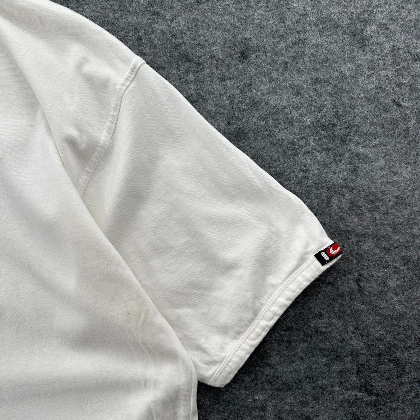 Y2k nike white t shirt