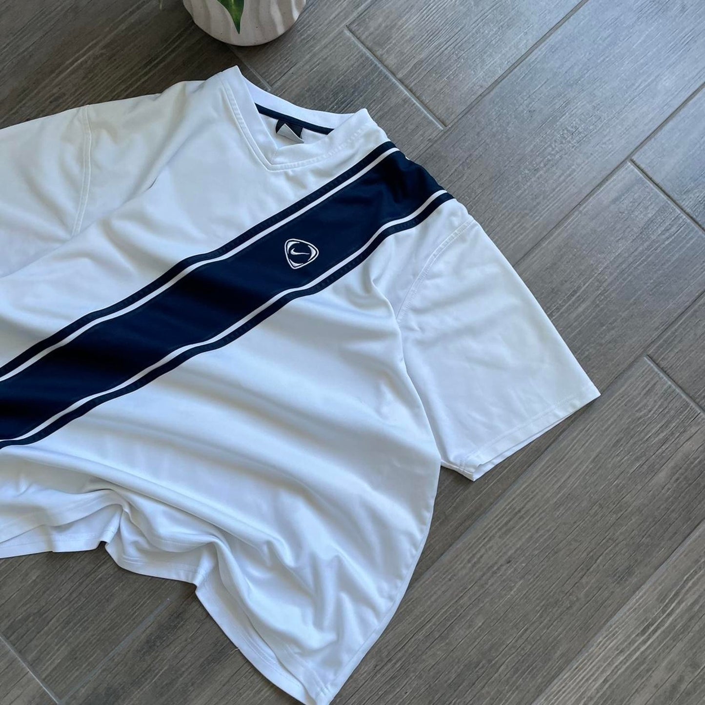 Nike swoosh vintage baggy y2k tee
