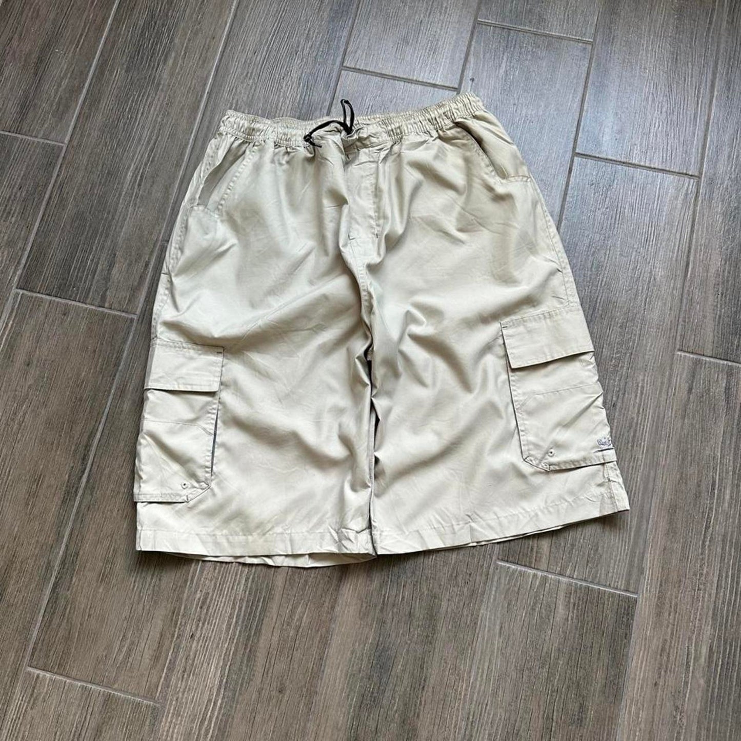 Quiksilver Vintage 90s tan cargo shorts with adjustable waist