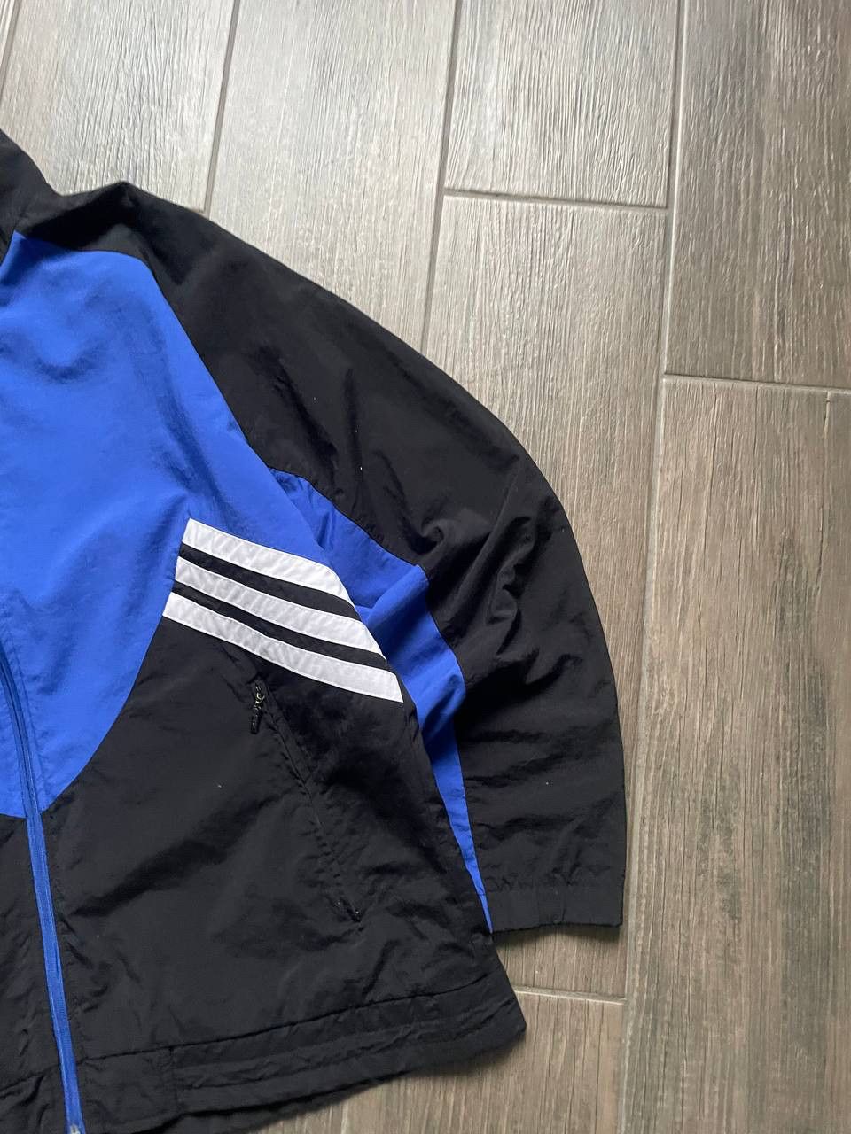 Adidas vintage nylon baggy jacket