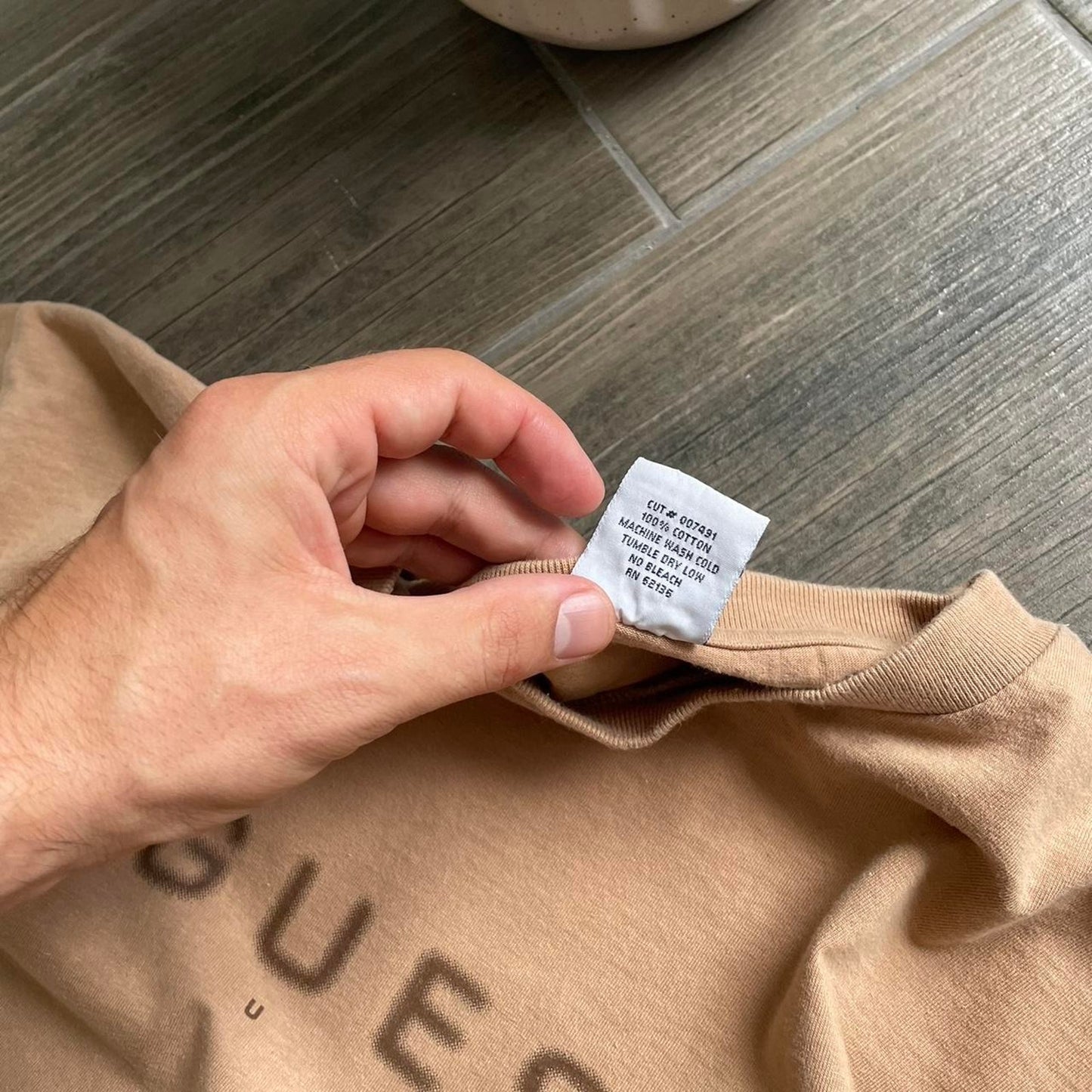 Guess USA vintage 90s tee