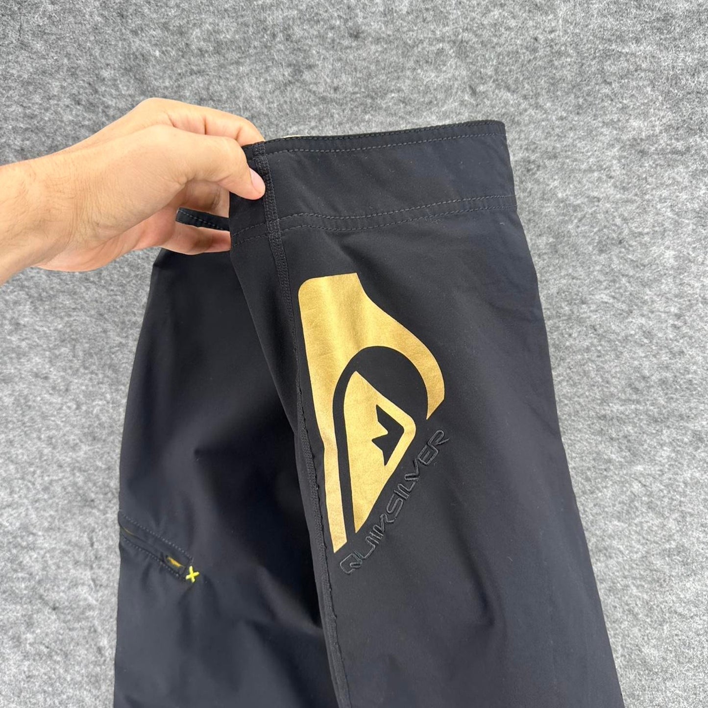 Quiksilver black board shorts with