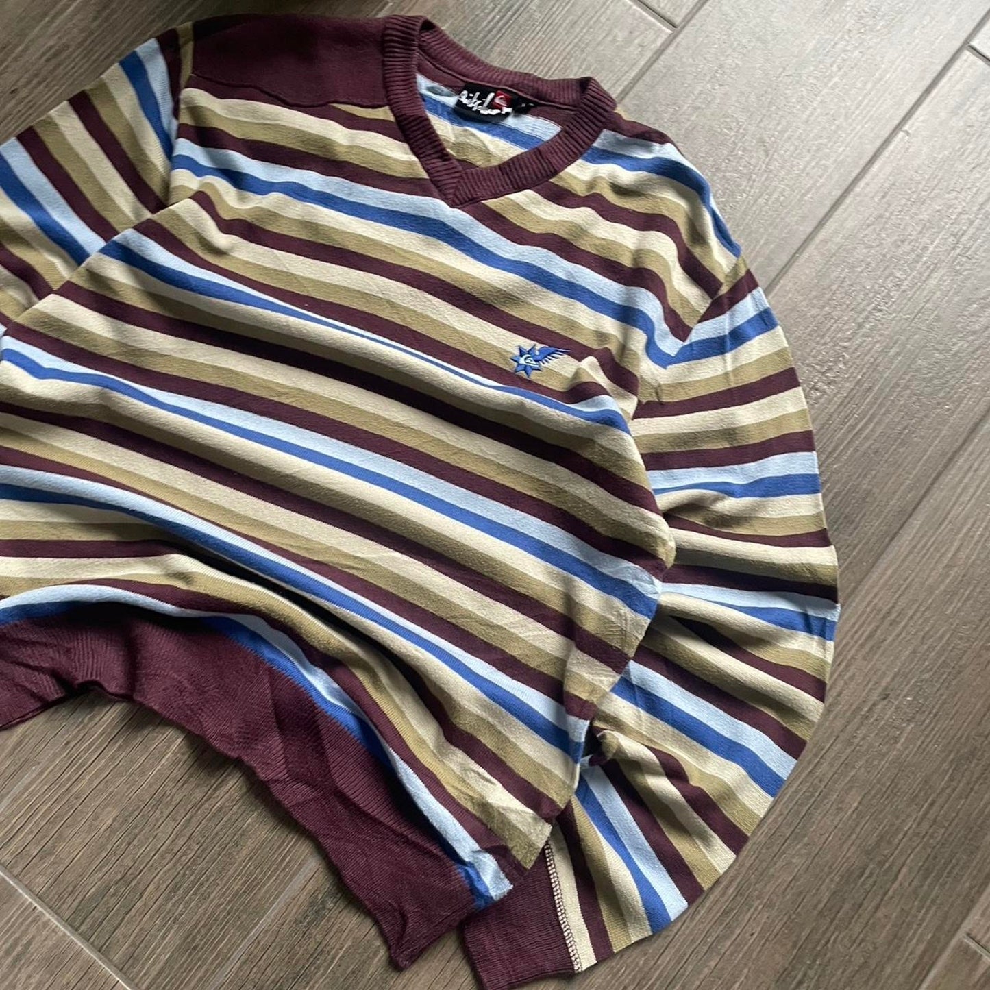 Quiksilver v neck y2k surf baggy L jumper