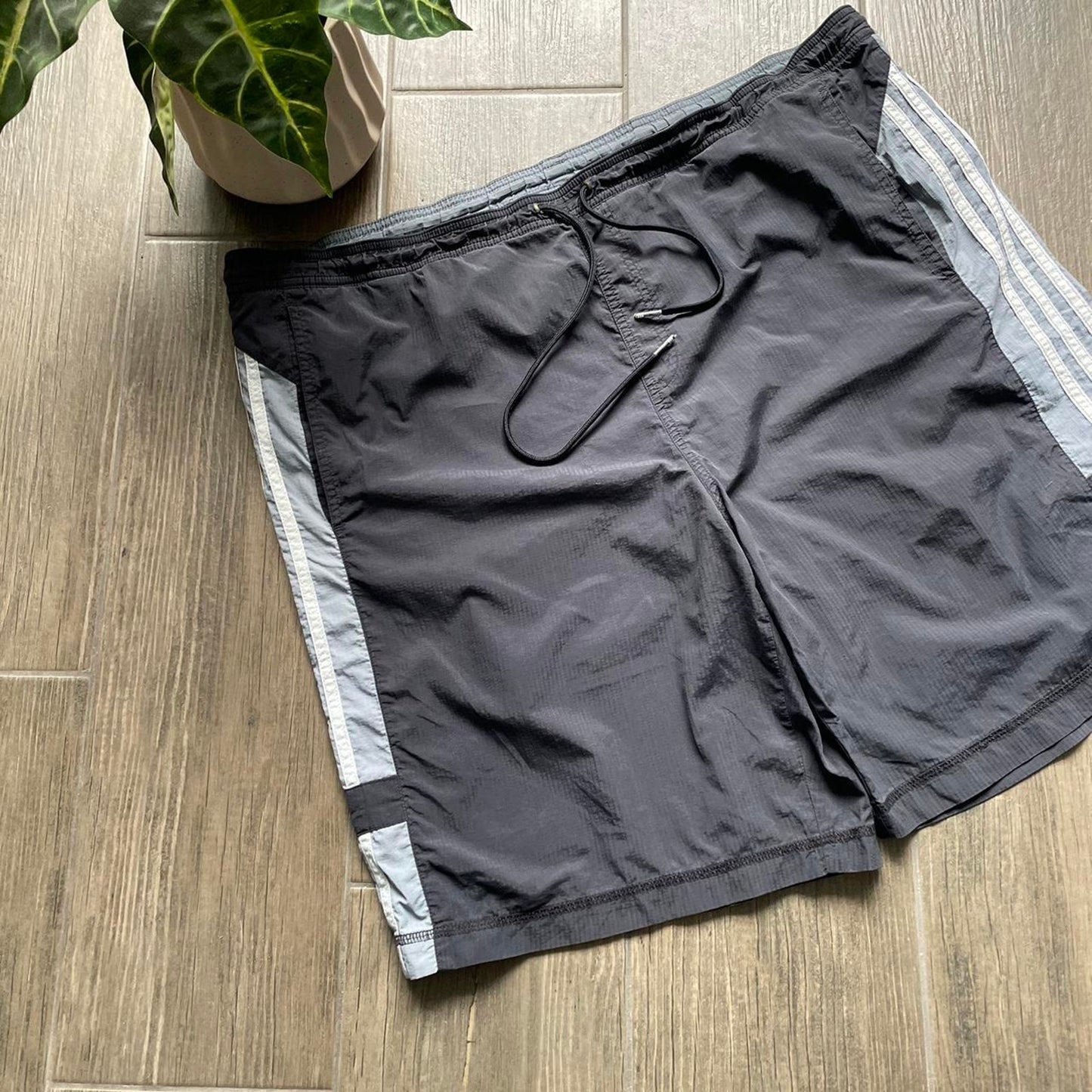 Adidas nylon vintage baggy shorts