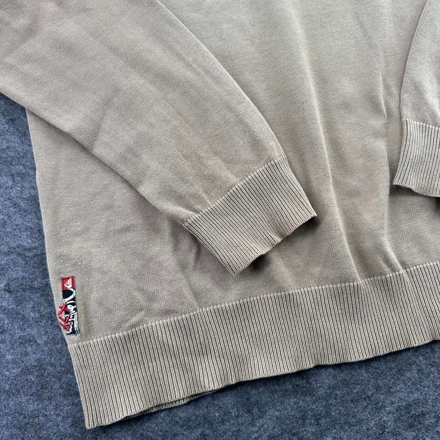 Quiksilver cream crewneck sweatshirt