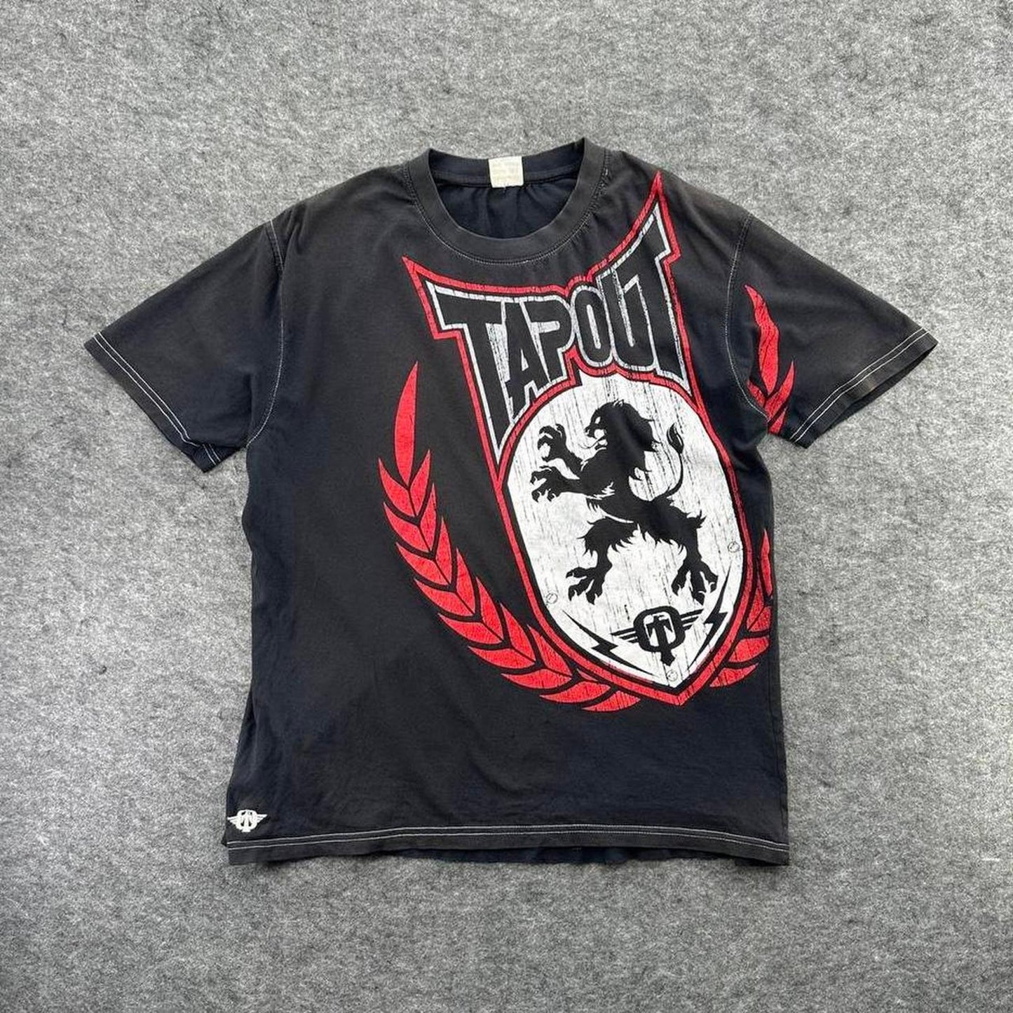 Y2k tapout mma t shirt with