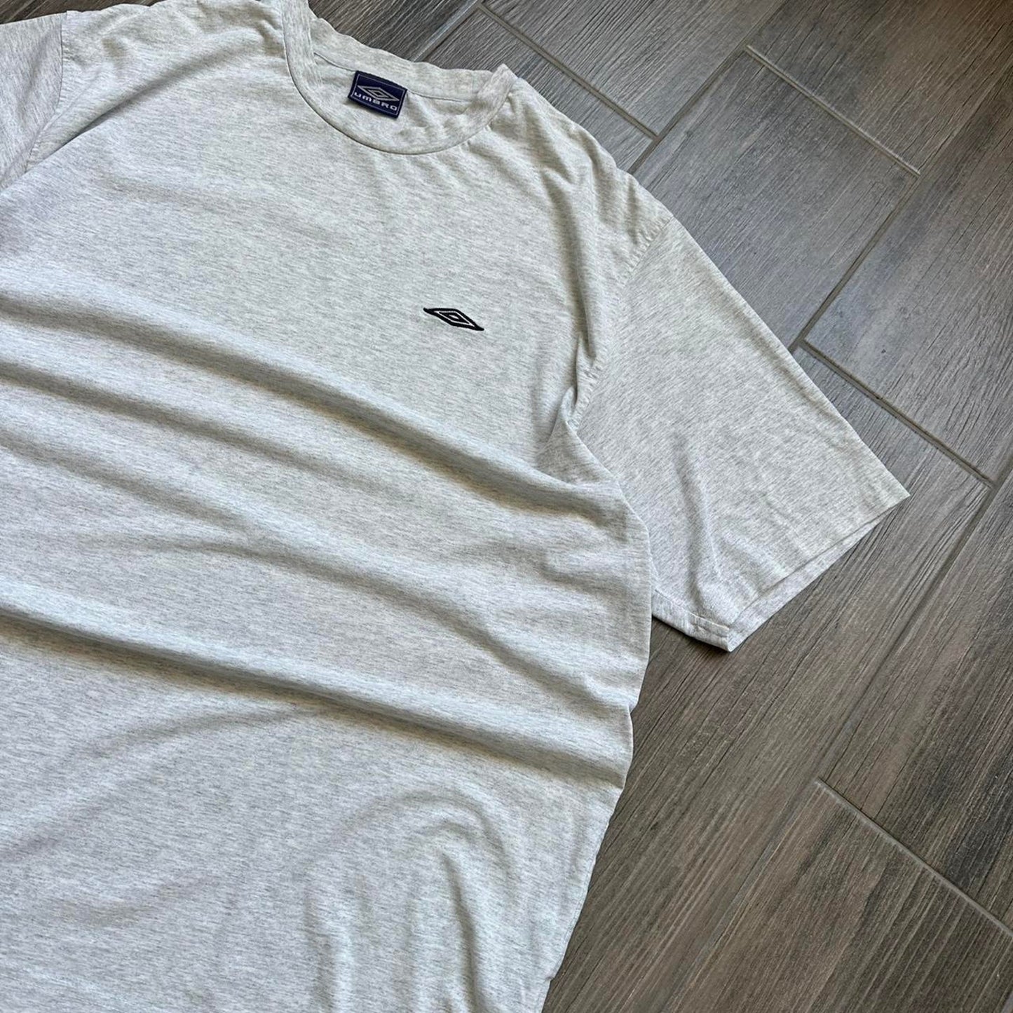 Umbro grey t shirt size