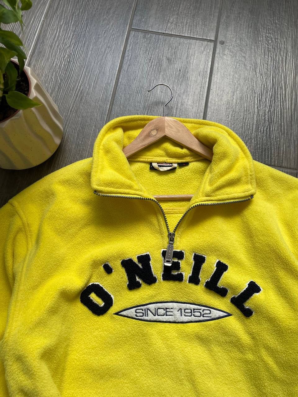 Oneill yellow fleece surf jumper