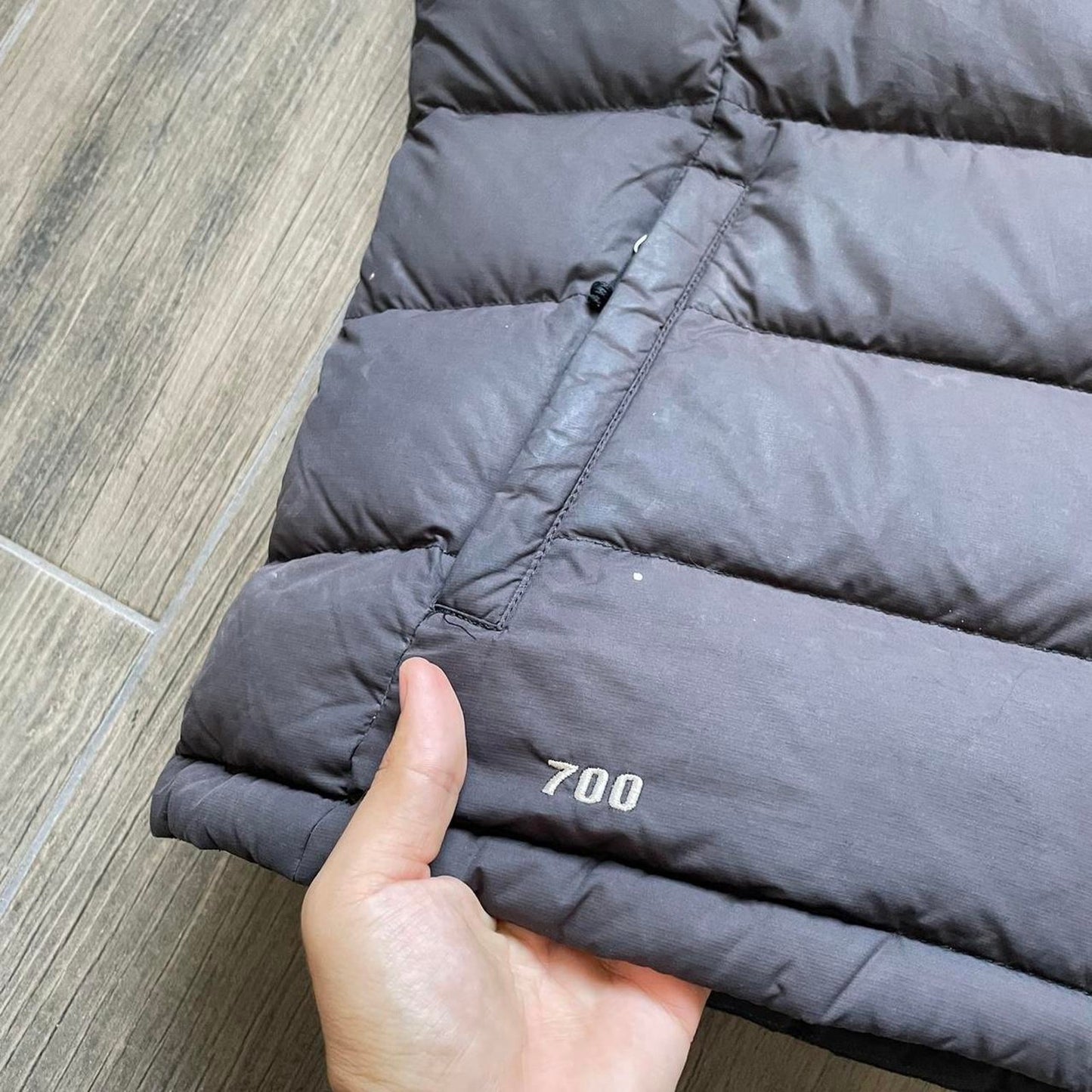 The North Face brown 700 puffer women vest