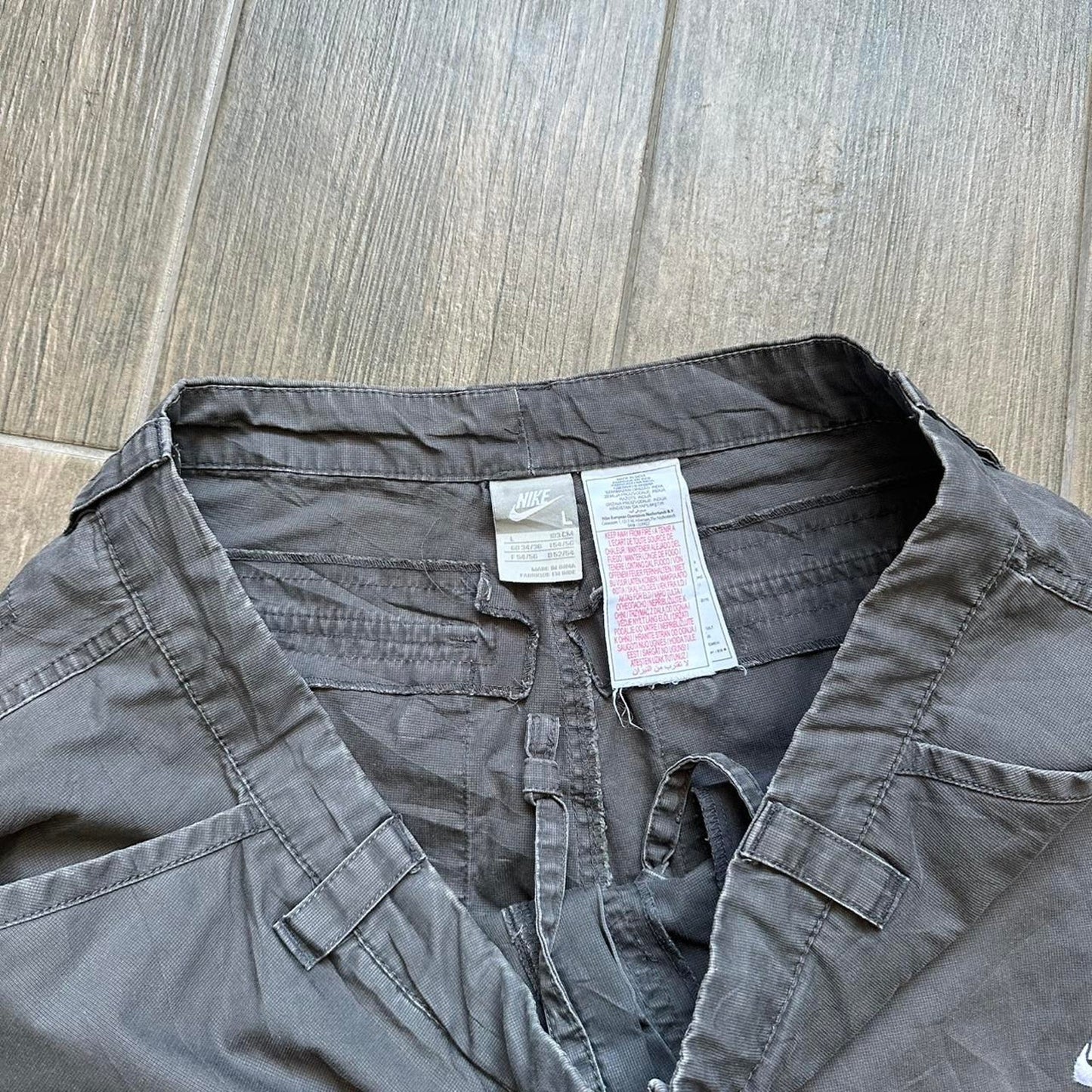 Nike grey cargo shorts Size L