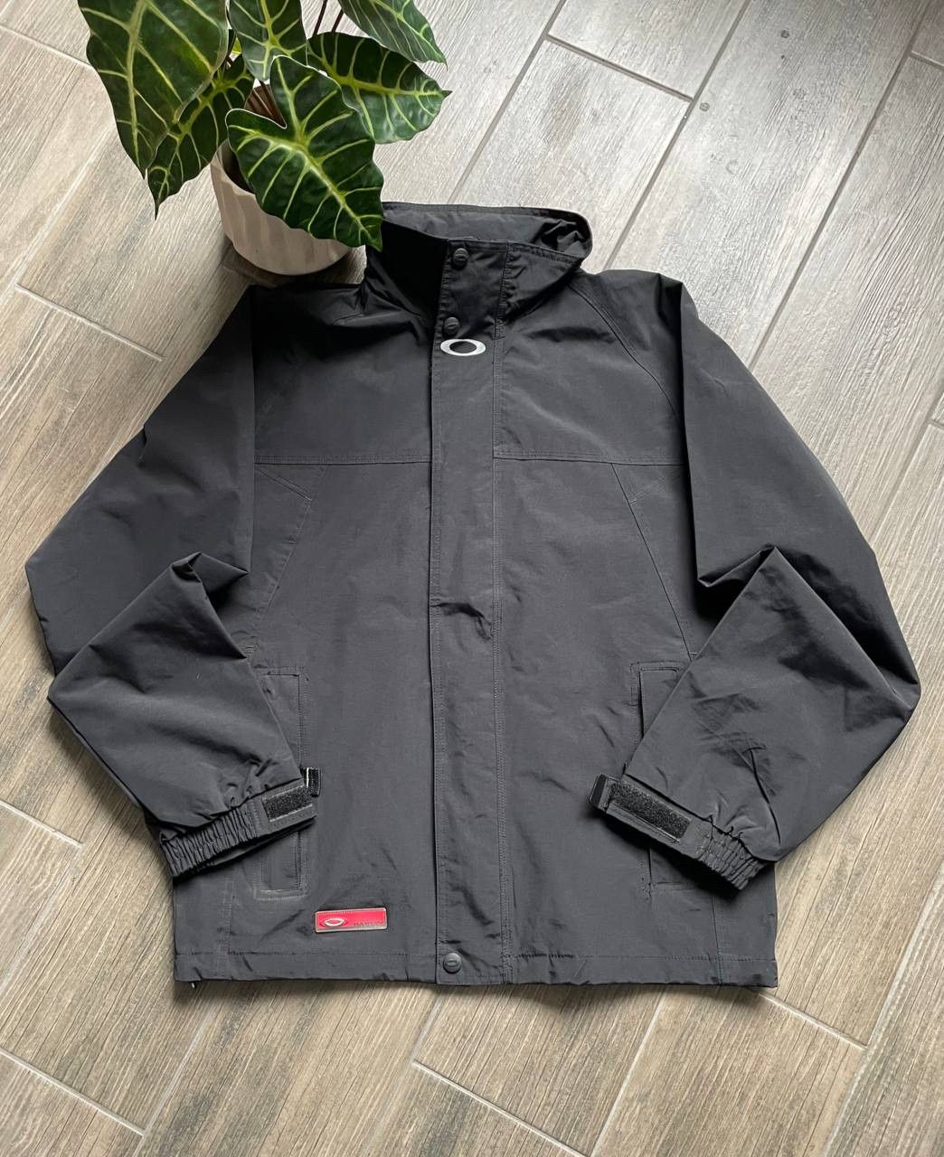 Oakley software very rare 90s nylon waterproof black jacket