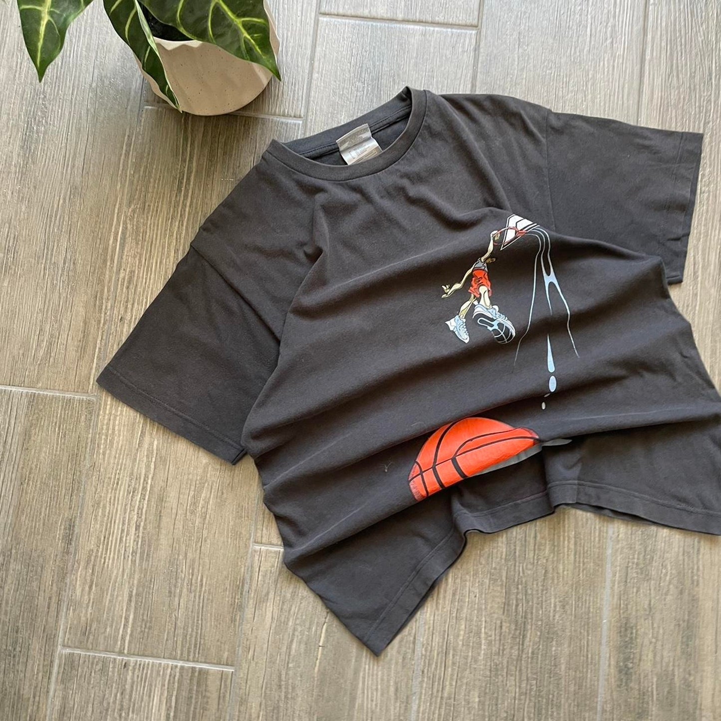 Nike basketball vintage baggy y2k tee