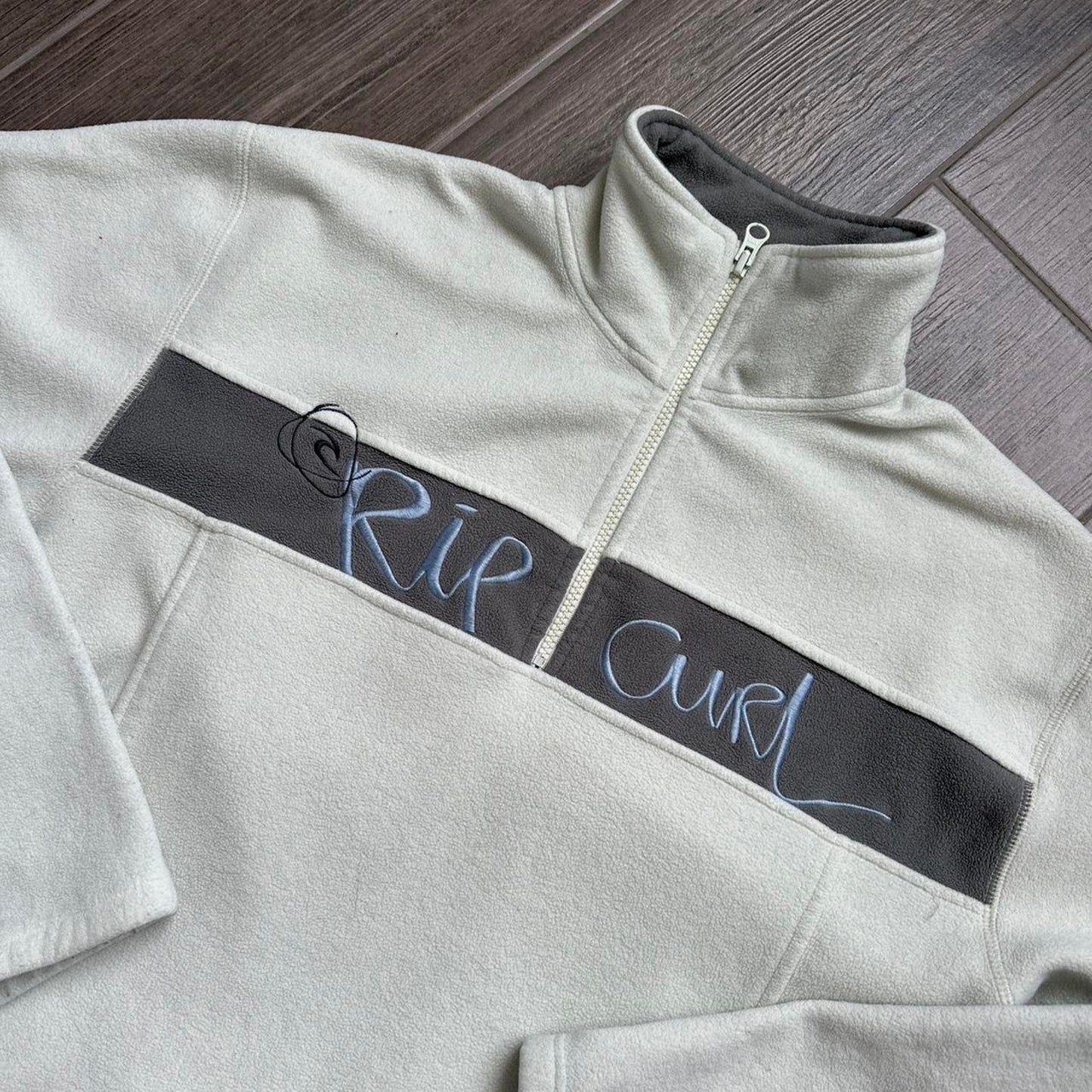 Rip curl cream fleece quarter