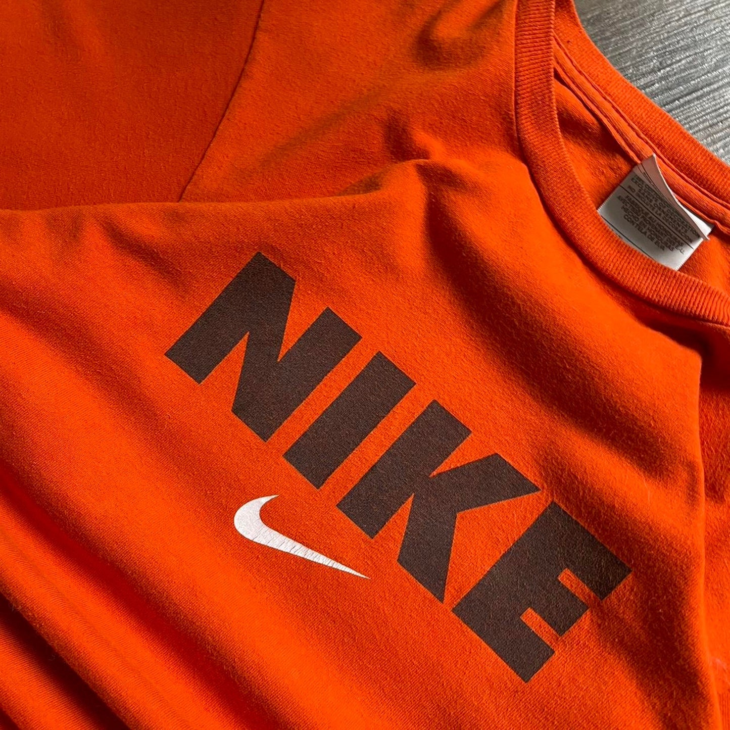 Nike wmns orange vintage tee