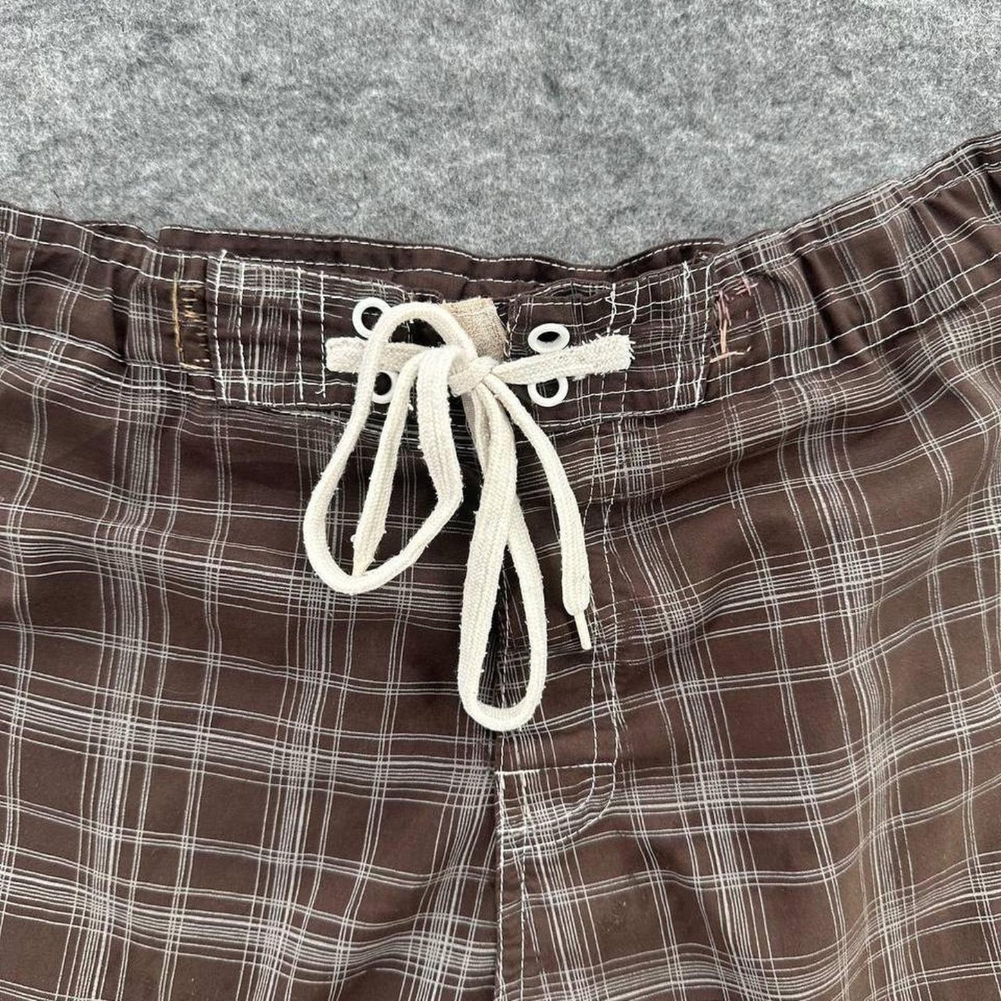 Y2k billabong brown white