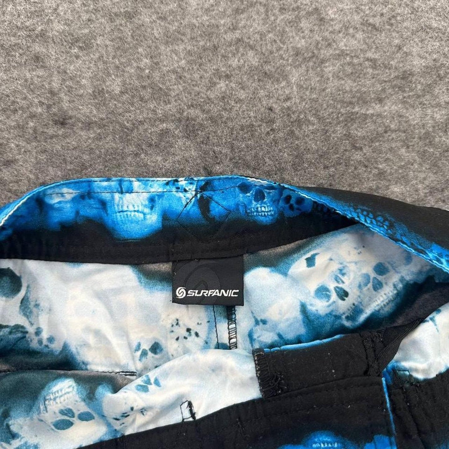 Surfanic blue skull board shorts