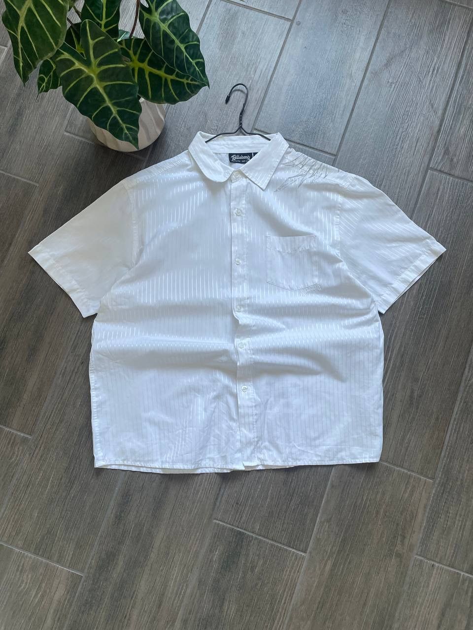 Billabong white baggy vintage shirt