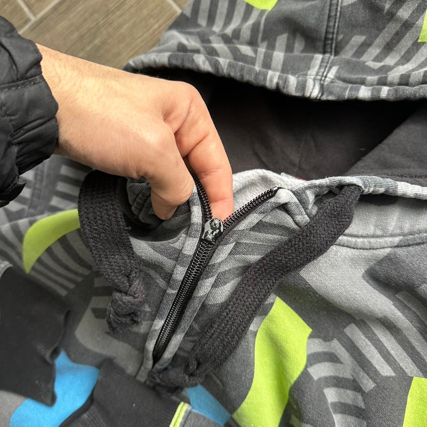 Vintage quiksilver baggy surf wear hoodie