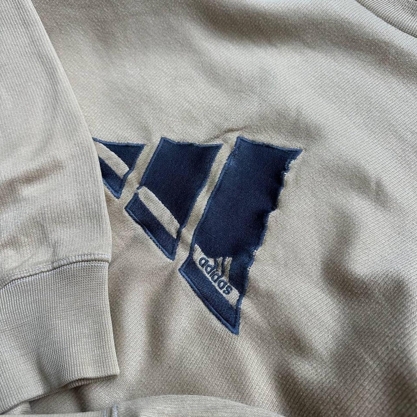 Adidas beige vintage oversized y2k L jumper