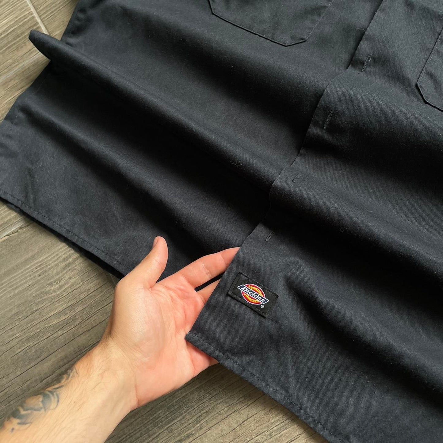 Dickies black retro shirt