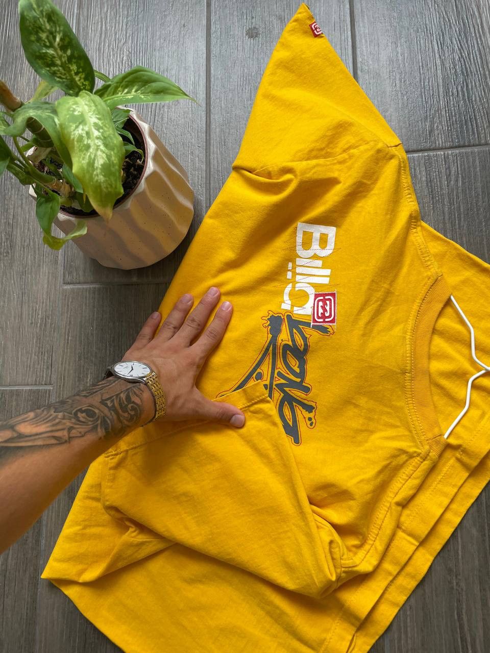 Billabong yellow vintage baggy t-shirt