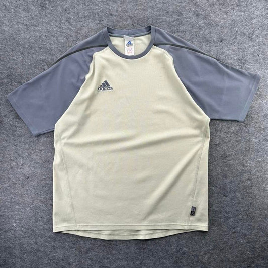 Adidas y2k training t shirt