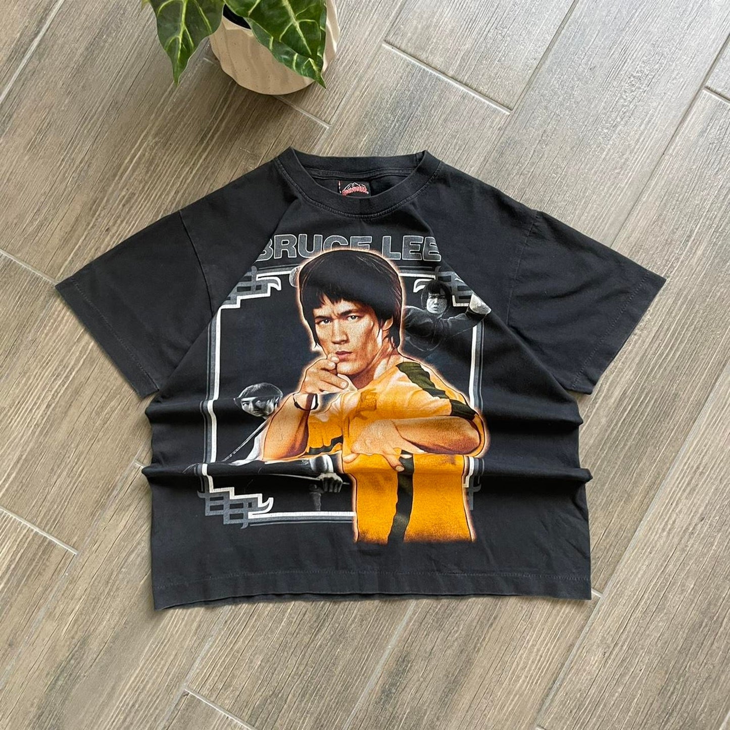 Bruce lee 90s single black tee