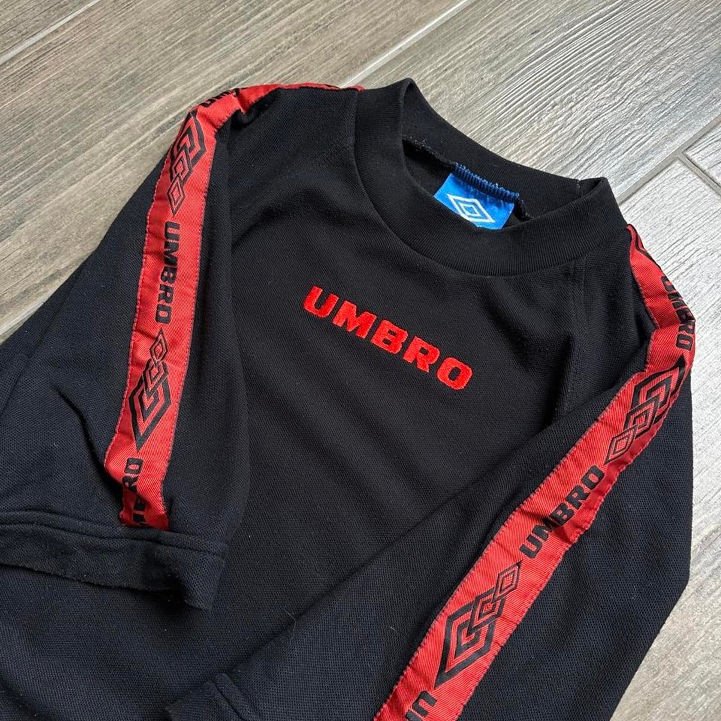 Umbro black and red t shirt