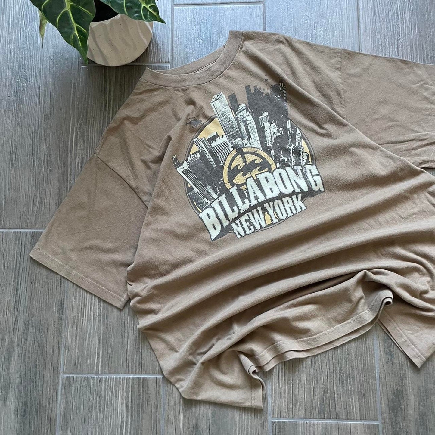 Billabong vintage baggy surf y2k tee