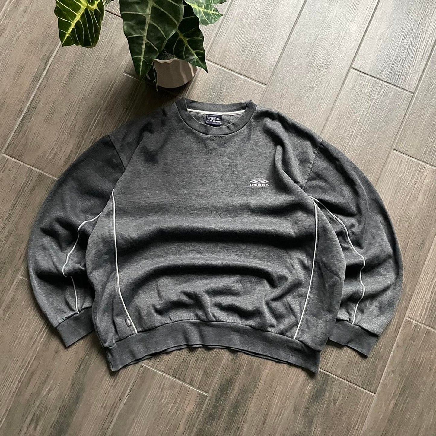 Umbro boxy fit y2k vintage fade XXL sweatshirt