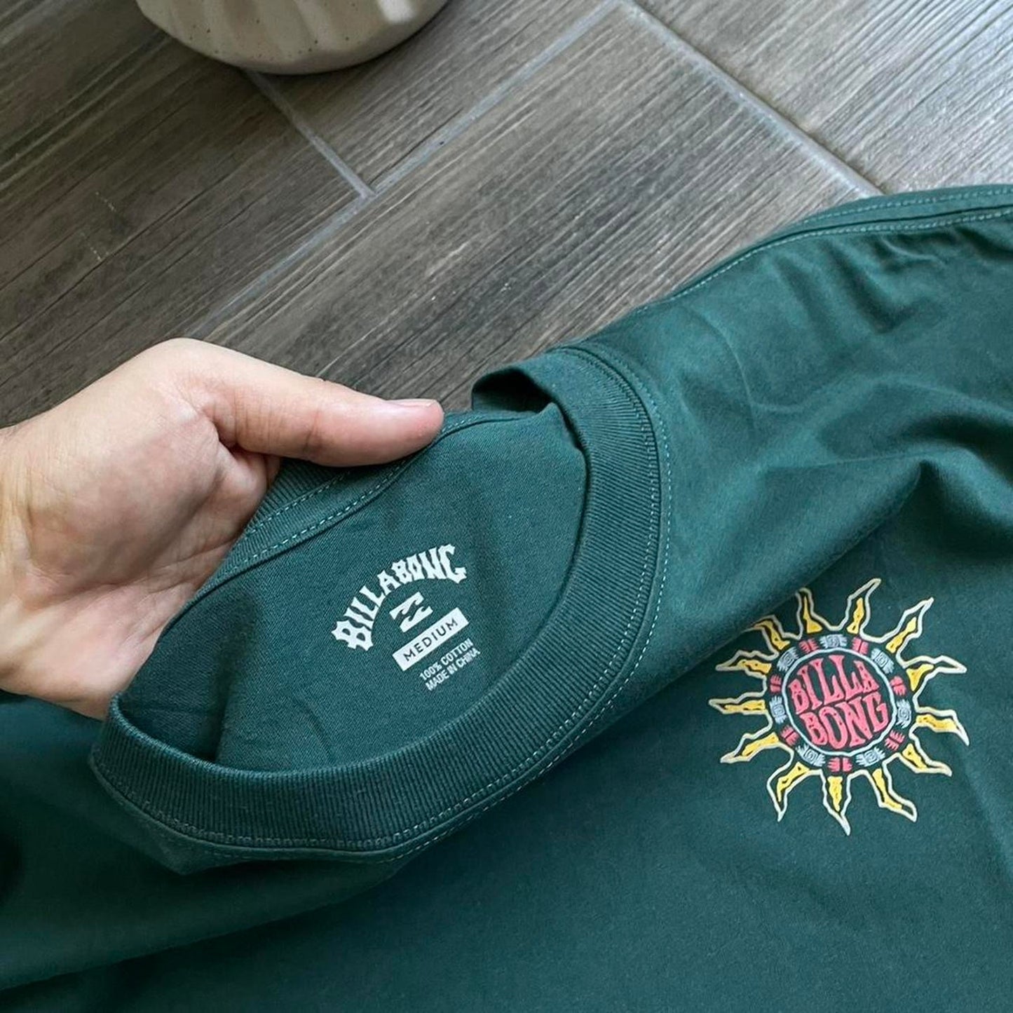Billabong baggy surf y2k tee