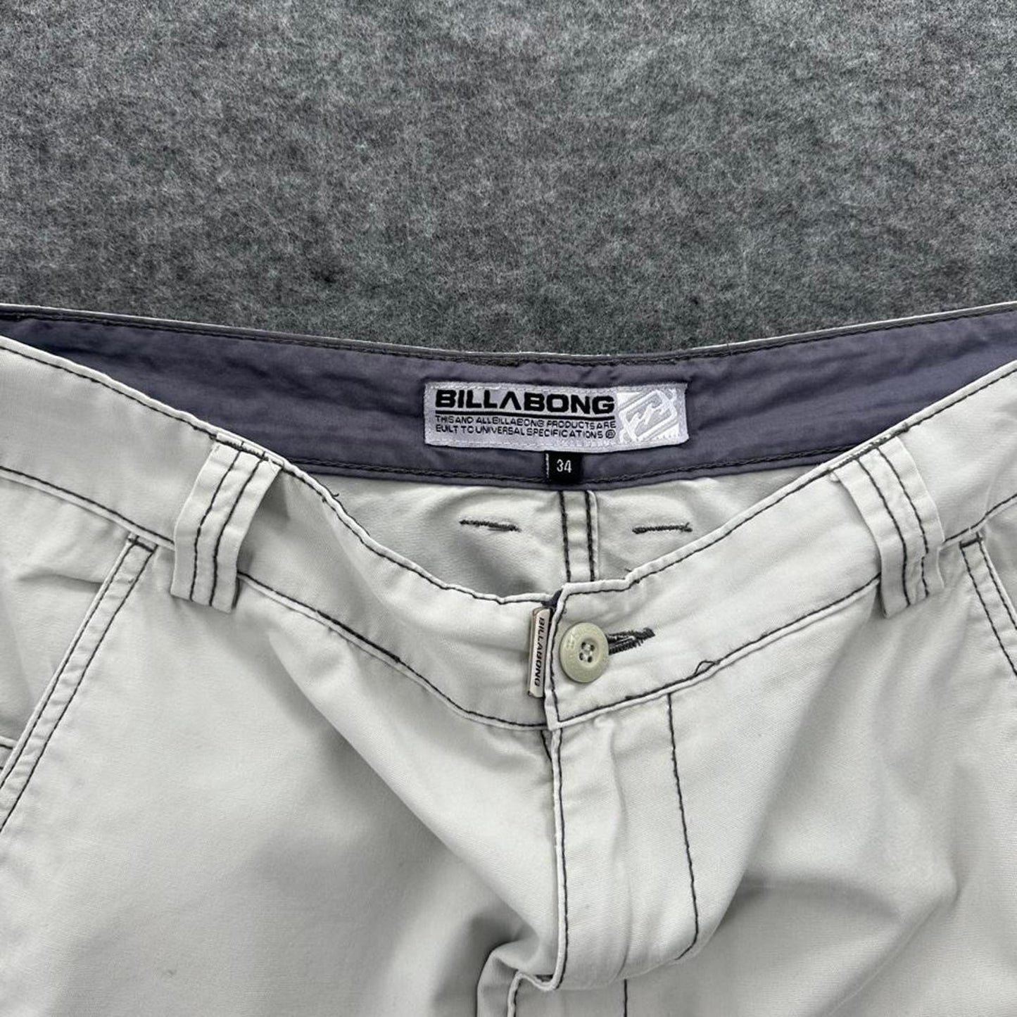 Billabong cream cargo shorts