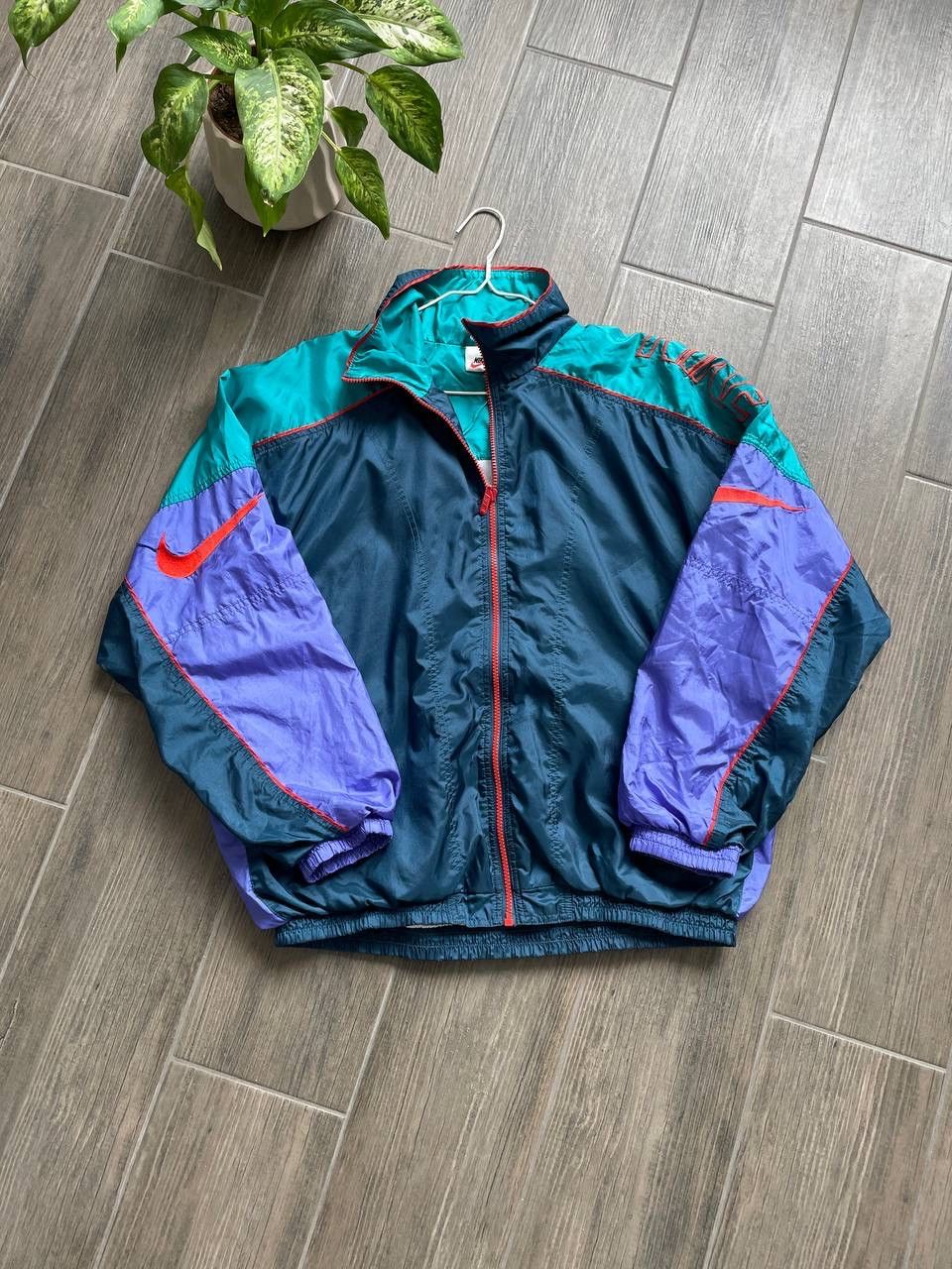 Nike archive Nylon vintage jacket