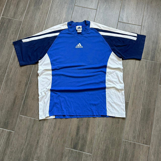Adidas vintage tee