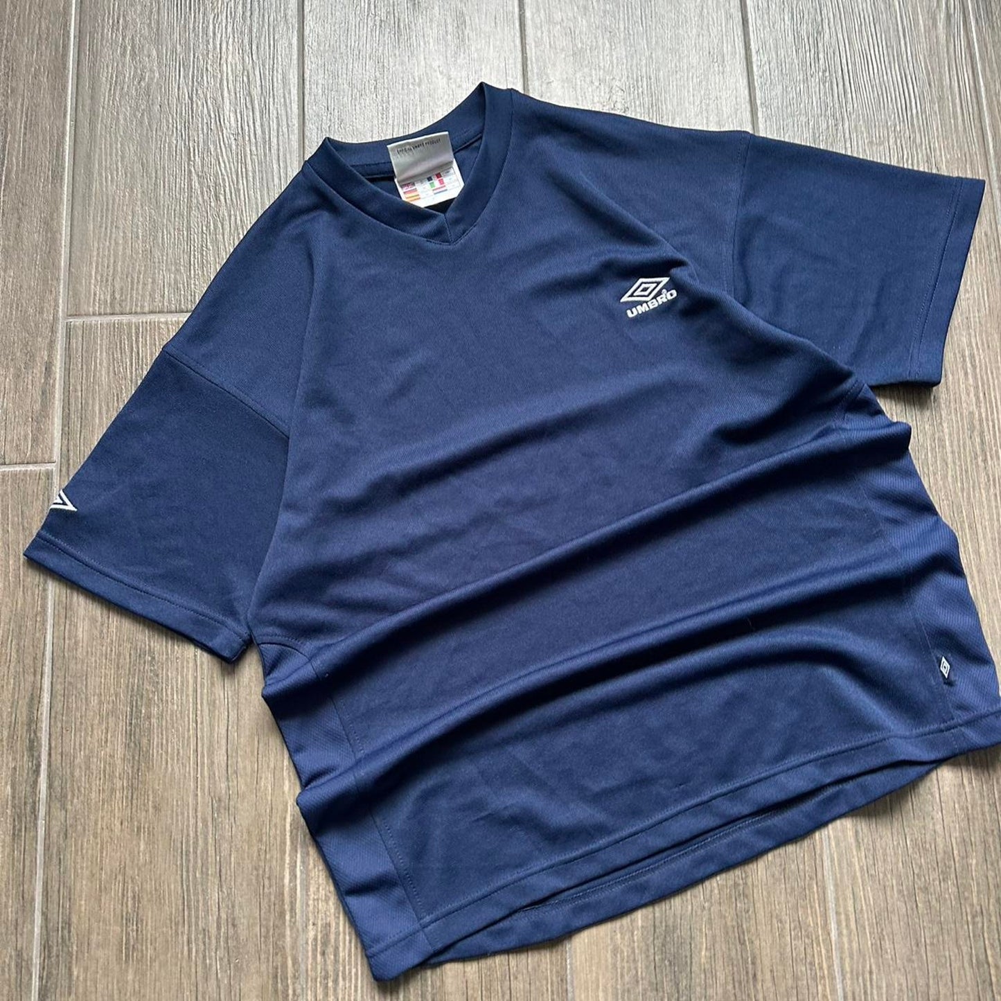 Umbro navy jersey y2k M tee