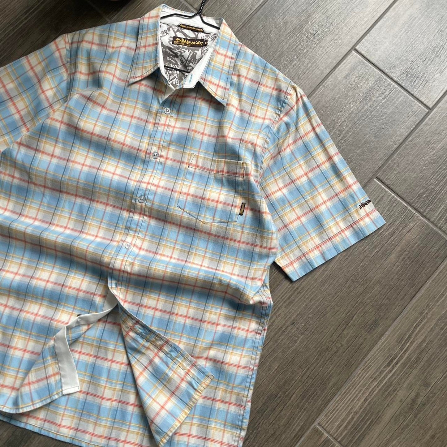 Billabong Hawaii style summer surf shirt