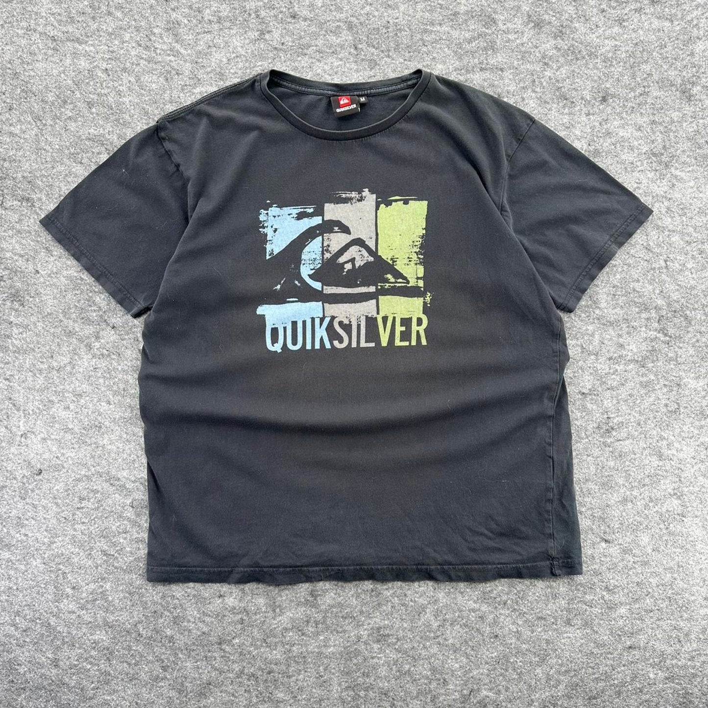 Y2k quiksilver surf t shirt with