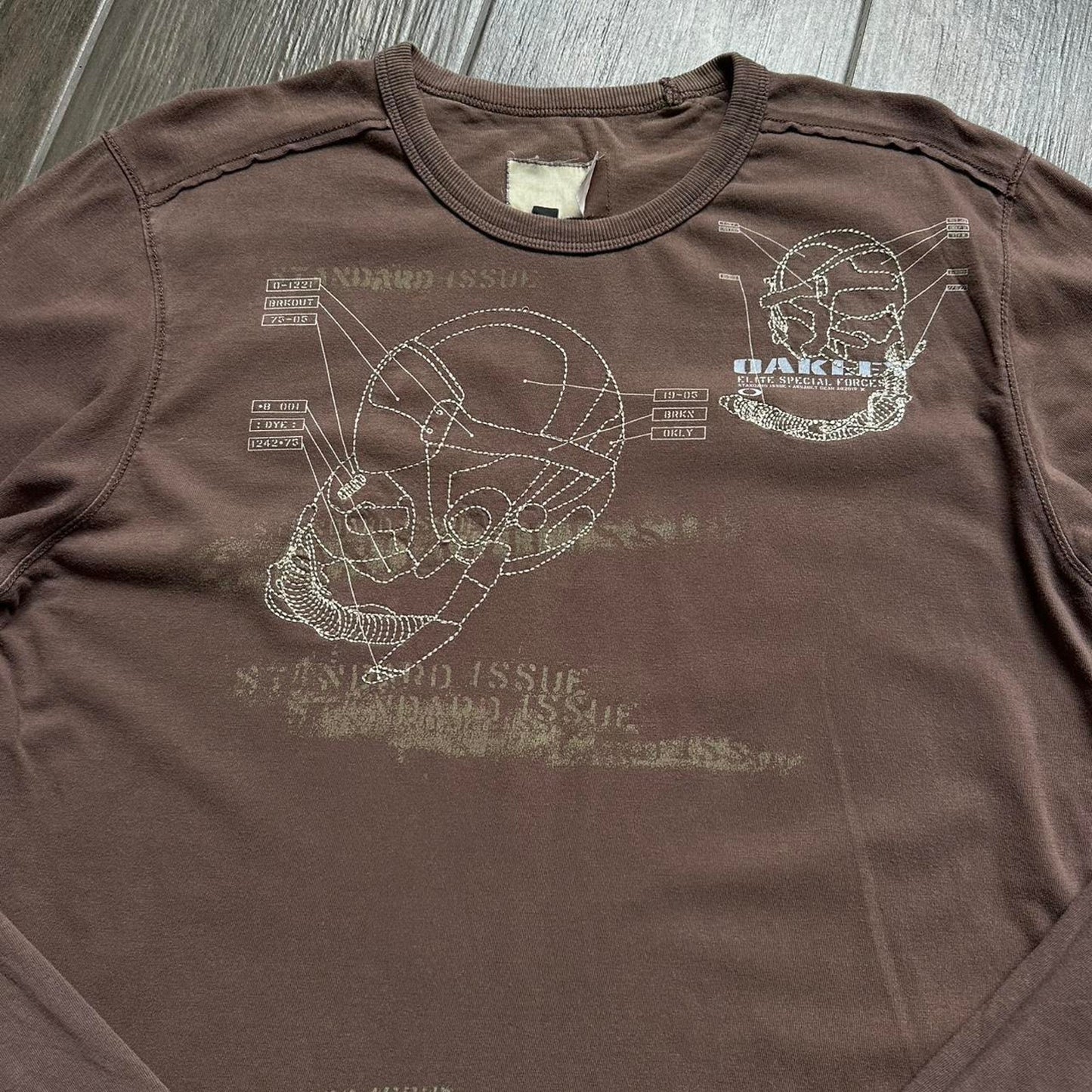 Oakley vintage brown long sleeve
