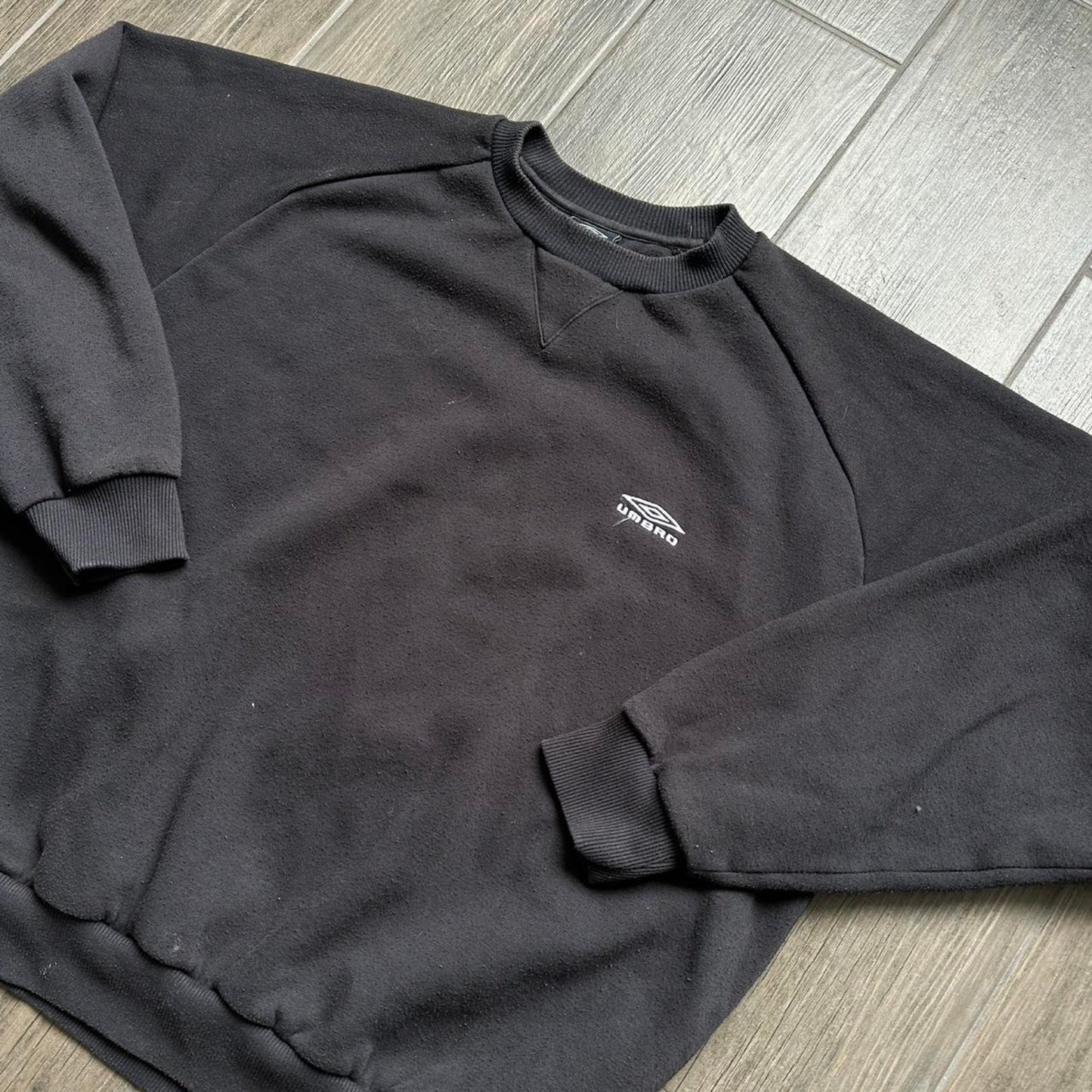 Black umbro crewneck sweatshirt