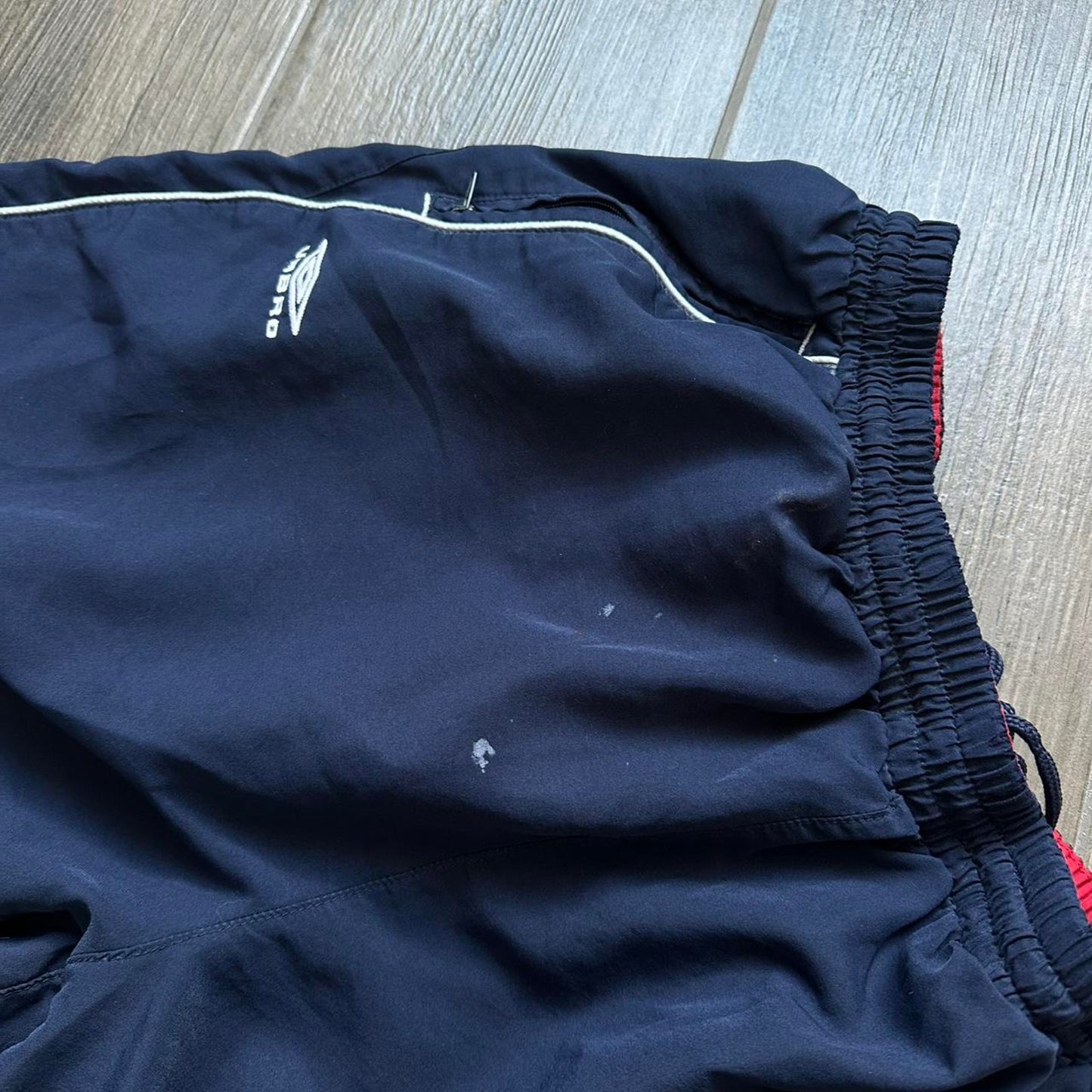 Umbro y2k nylon XL navy sweatpants