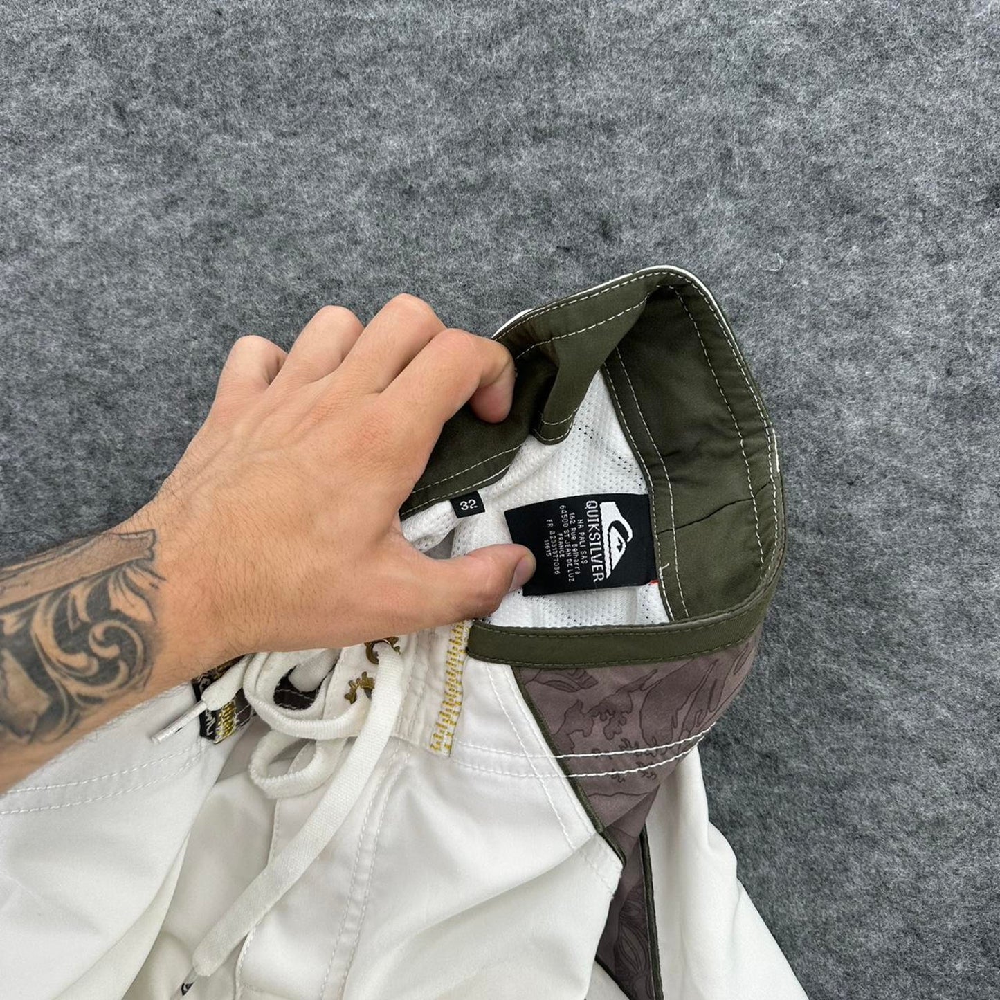 Quiksilver white board shorts