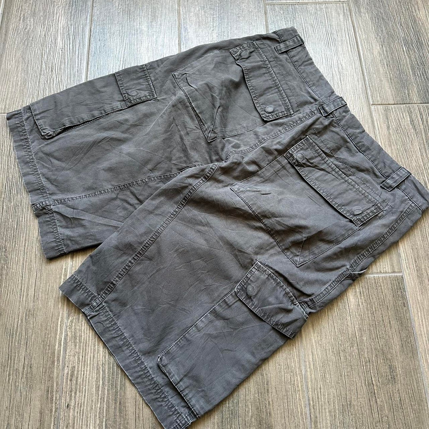 Nike grey cargo shorts Size L