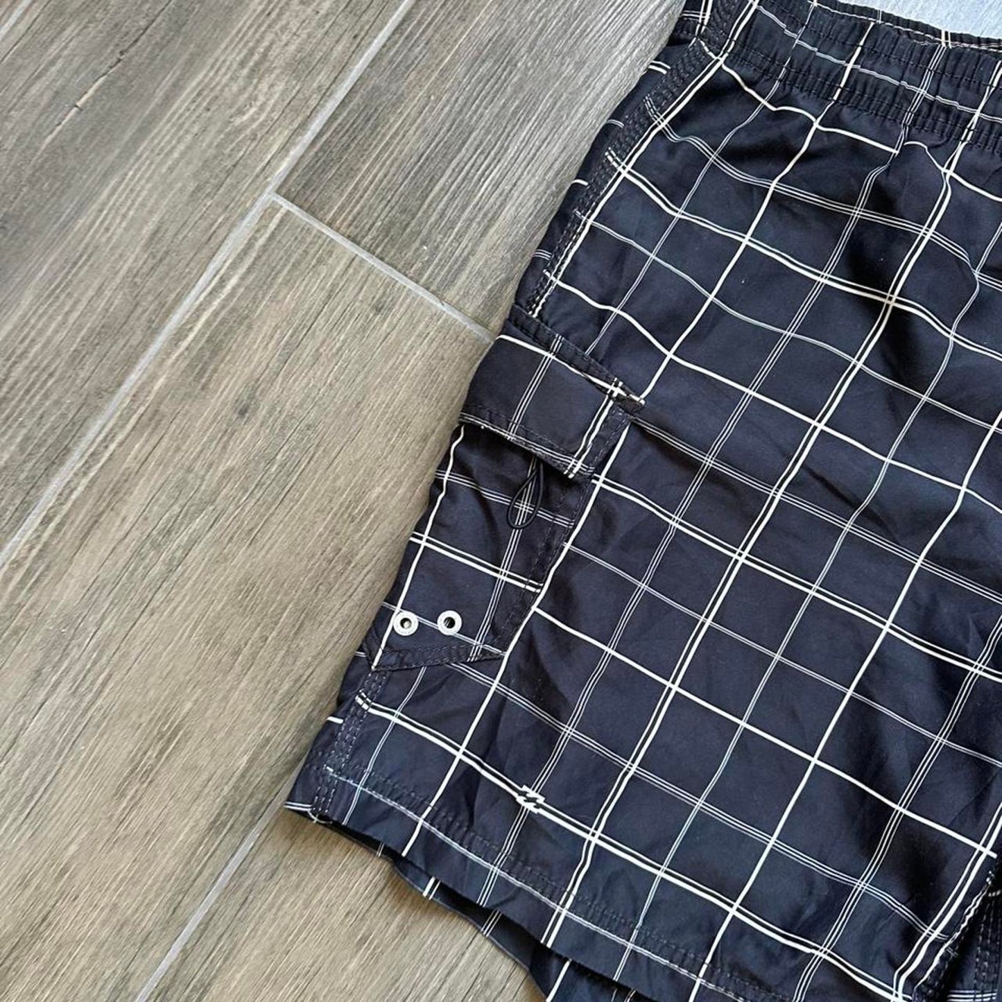 Billabong black and white plaid