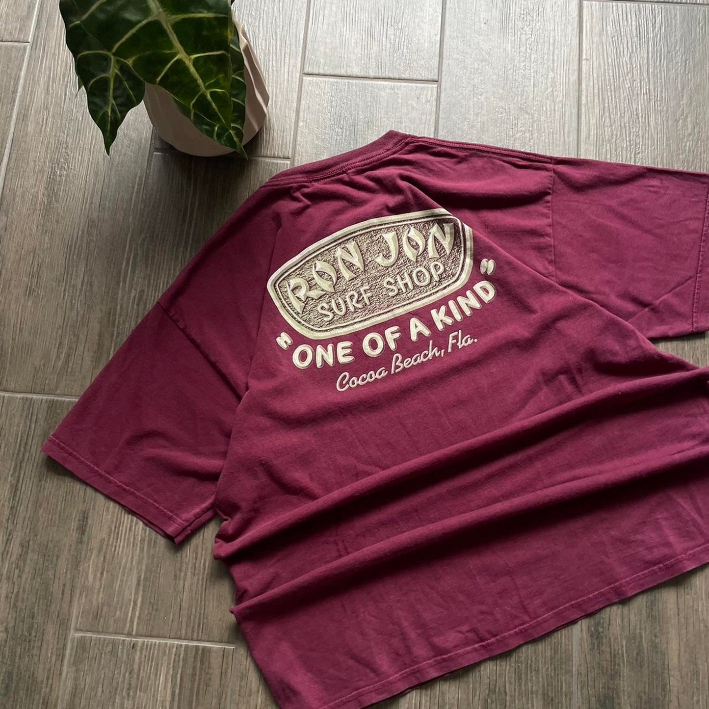 Ron Jon surf wear y2k vintage baggy XL tee