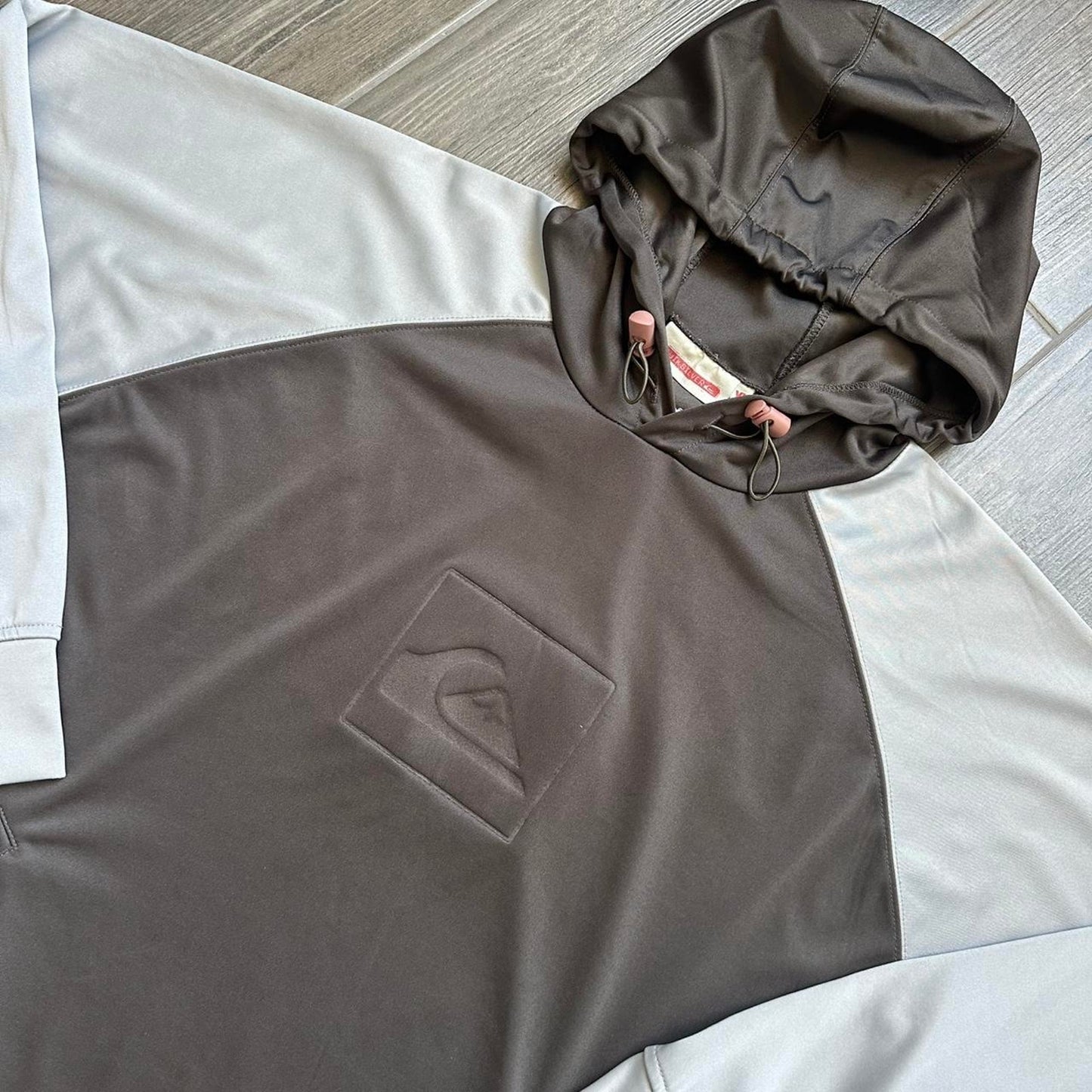 Quiksilver brown and white hoodie