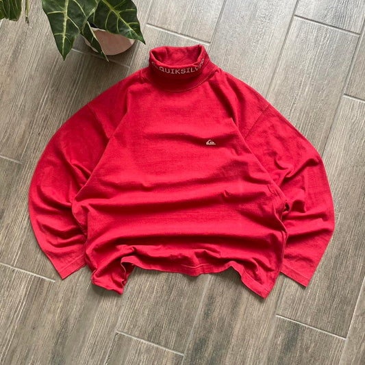 Quiksilver red golf y2k surf baggy tee