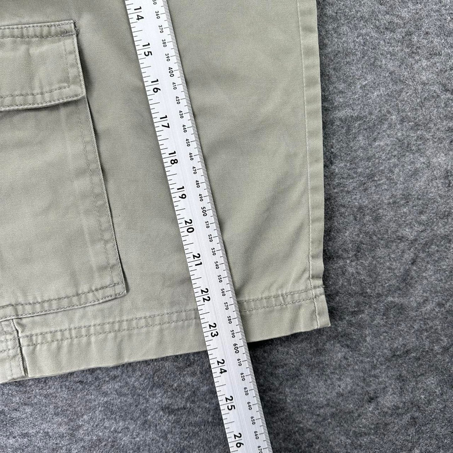 Billabong women khaki cargo shorts